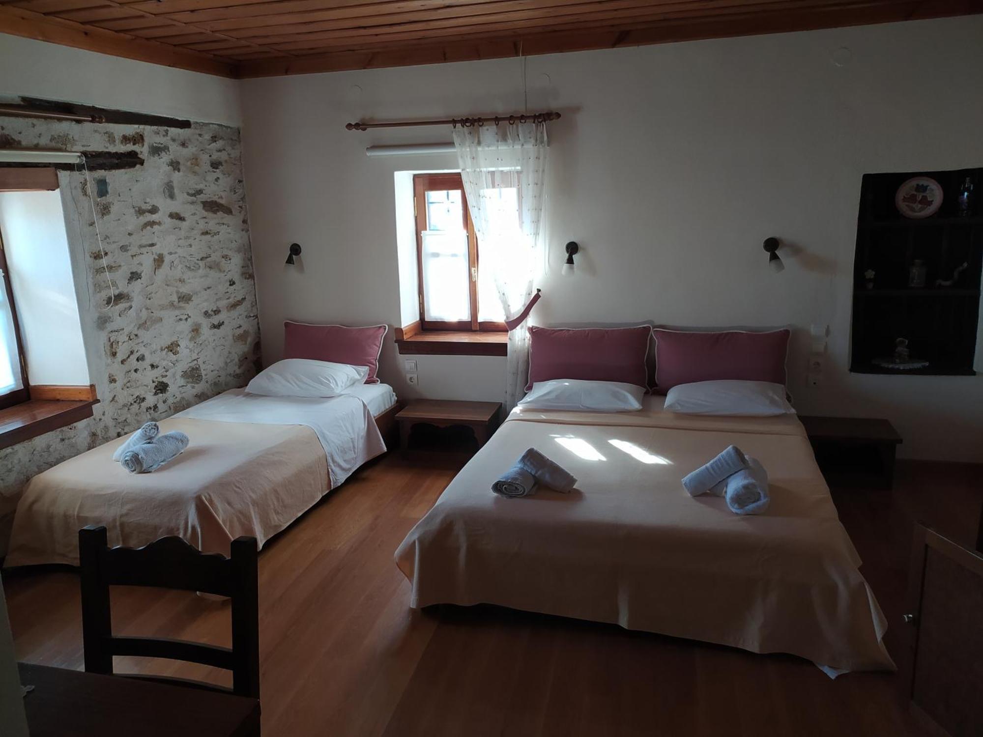Archontiko Iatridis Hotell Mourésion Exteriör bild
